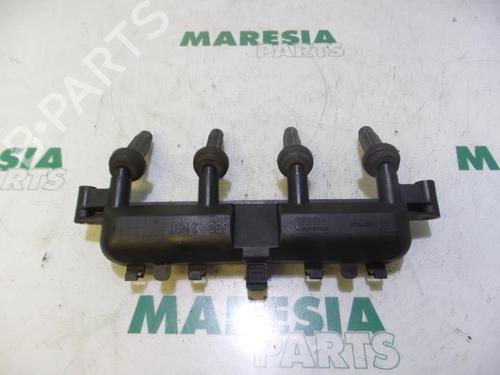 Used Ignition coil PEUGEOT 206 Hatchback (2A/C) 1.4 i (75 hp) 31435803