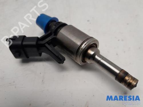 Used Injector PEUGEOT 5008 (0U_, 0E_) 1.6 16V (156 hp) 31504107