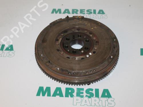 Used Flywheel FIAT STILO (192_) 2.4 20V (192_XD1A, 192AXD12) (170 hp) 31415174