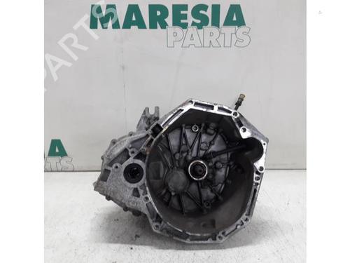 Used Gearbox RENAULT SCÉNIC II (JM0/1_) 1.6 16V (JM1R) (112 hp) 31521343