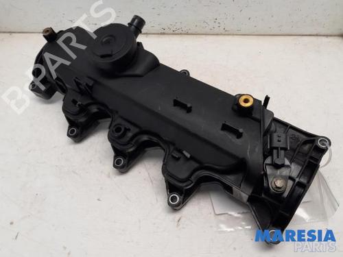 Used Valve cover RENAULT CLIO IV Grandtour (KH_) 1.5 dCi 90 (KHN3, KHN4) (90 hp) 31527487