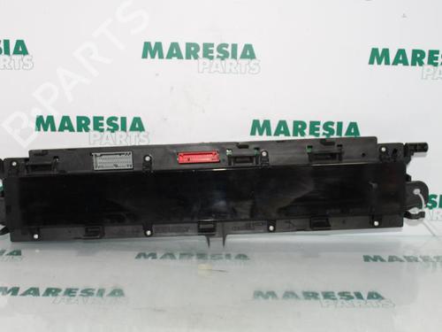 instrument-cluster-renault-scenic-ii-jm01_-2003-2004-2005-2006-2007-2008-2009-2010-31466803 main image