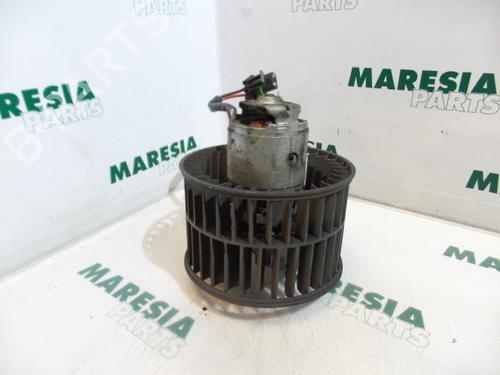 Used Heater blower motor RENAULT ESPACE III (JE0_) 2.2 12V TD (JE0E, JE0H, JE0P) (113 hp) 31400921
