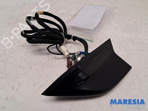 Used Antenna/Base RENAULT ARKANA I (LCM_, LDN_) 1.6 E-TECH 145 (LDMU) (143 hp) 31454193