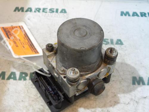 Used ABS pump FIAT PANDA (169_) 1.2 (169.AXB11, 169.AXB1A) (60 hp) 31416581