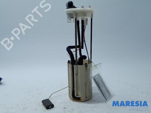 Used Fuel pump FIAT DUCATO Van (250_) 100 Multijet 2,2 D (100 hp) 31389076