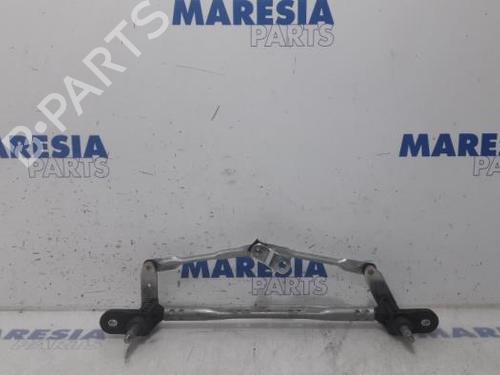 Used Front wipers mechanism FIAT 500 (312_) 1.2 (312AXA1A) (69 hp) 31447474