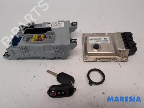 Used Engine control unit (ECU) FIAT PANDA (312_, 319_) 1.0 Mild Hybrid (312.PYD1B) (69 hp) 31413561