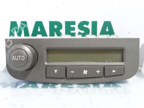 Used Climate control LANCIA THESIS (841_) 2.4 JTD (841.AXE1B0, 841.AXH110) (175 hp) 31440833