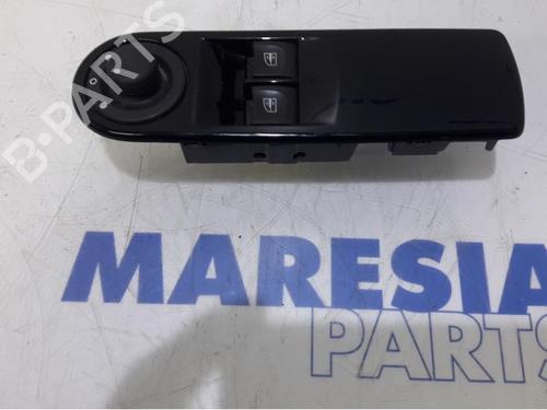 Used Switch RENAULT CLIO IV (BH_) 0.9 TCe 90 (BHNF, BHMA, BHMH, BHJK, BHJR) (90 hp) 31398842