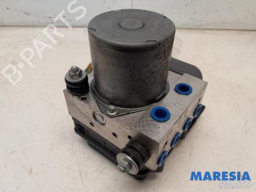 Used ABS pump PEUGEOT 3008 I MPV (0U_) 1.6 VTi (120 hp) 31455908