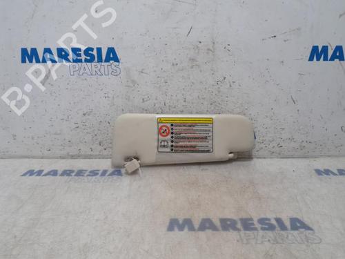Used Right sun visor FIAT 500 (312_) 0.9 (312AXG1A, 312.AXG11) (86 hp) 31531169