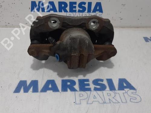 Used Right front brake caliper PEUGEOT 208 I (CA_, CC_) 1.6 HDi / BlueHDi 75 (75 hp) 31524408