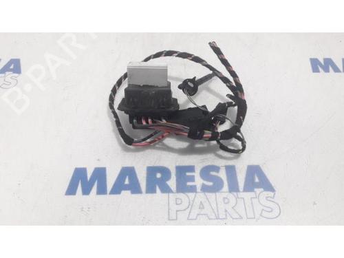 Used Electronic sensor RENAULT SCÉNIC III (JZ0/1_) 1.5 dCi (110 hp) 31464444
