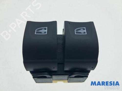 Used Switch Switch RENAULT CLIO IV Grandtour (KH_) 1.2 TCe 120 (KHAU) (118 hp) 39750721 39750721