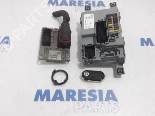 Used Engine control unit (ECU) FIAT 500 (312_) 1.2 (312AXA1A) (69 hp) 31404676