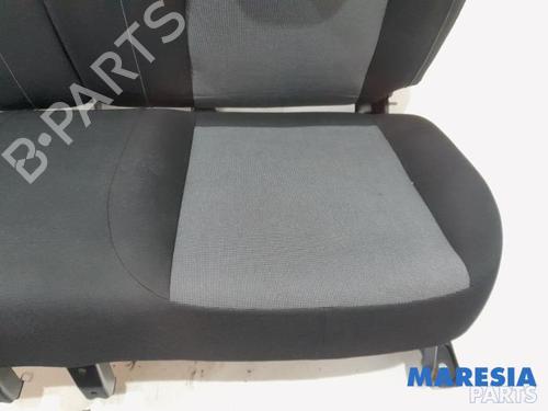 Rear seat RENAULT TWINGO III (BCM_, BCA_) 1.0 SCe 70 | BP31489352C17 
