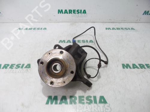 Used Left front steering knuckle PEUGEOT 208 I (CA_, CC_) 1.0 VTi (68 hp) 31517436