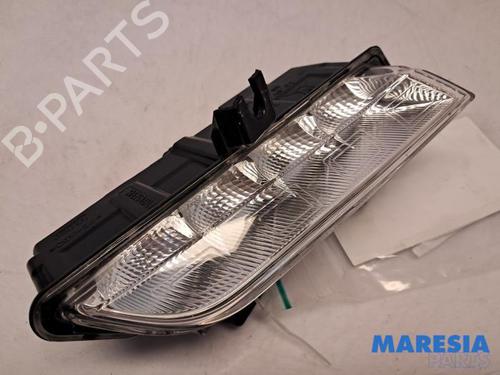 Højre positionslygte RENAULT CLIO IV Grandtour (KH_) 0.9 TCe 90 (90 hp) 31476195