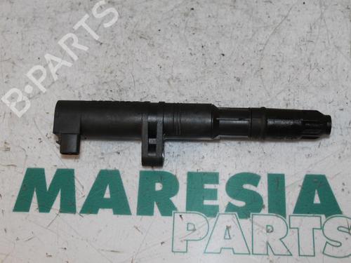 Used Ignition coil RENAULT SCÉNIC II (JM0/1_) 1.6 16V (JM1R) (112 hp) 31453259