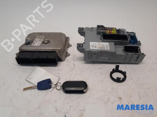 Used Engine control unit (ECU) FIAT PUNTO (199_) 1.3 D Multijet (84 hp) 31383486