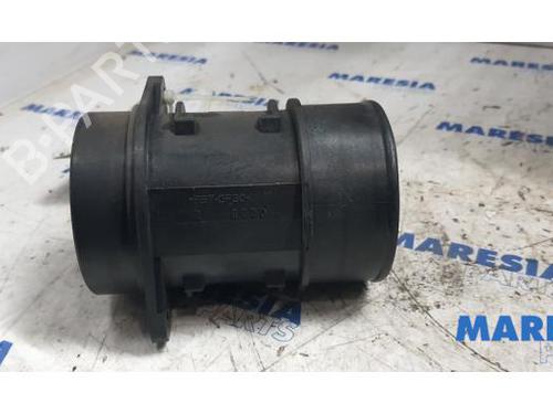 Used Mass air flow sensor RENAULT MEGANE III Grandtour (KZ0/1) 1.5 dCi (KZ09, KZ0D, KZ1G, KZ29, KZ14, KZ1W, KZ10, KZ1F,... (110 hp) 31392117