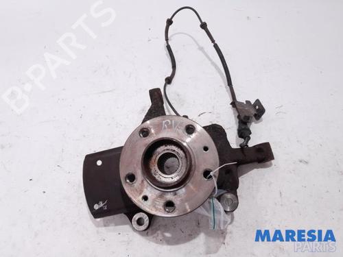 Used Right front steering knuckle RENAULT TRAFIC III Van (FG_) 1.6 dCi 95 (FGMJ, FGMR) (95 hp) 31425791