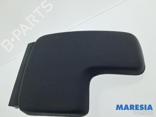 Used Armrest / Center console ALFA ROMEO 159 Sportwagon (939_) 1.8 TBi (939BXN1B) (200 hp) 33054822