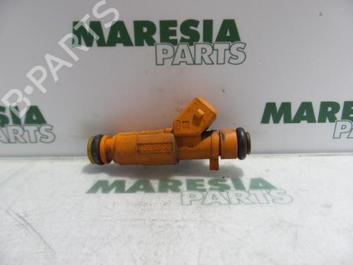 Used Injector ALFA ROMEO 156 (932_) 1.8 16V T.SPARK (932.A3) (144 hp) 31493092