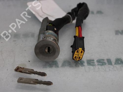 ignition-barrel-renault-twingo-i-c06_-1993-1994-1995-1996-1997-1998-1999-2000-2001-2002-2003-2004-2005-2006-2007-2008-2009-2010-2011-2012-31502968 main image