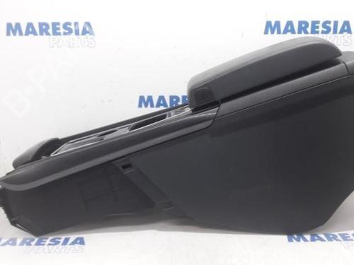 Used Middle console PEUGEOT 508 I (8D_) 2.0 HDi Hybrid4 AWC (163 hp) 31395108