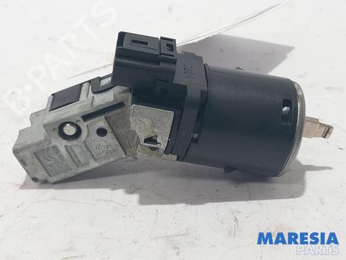 Used Ignition barrel PEUGEOT 208 I (CA_, CC_) 1.4 VTi (95 hp) 31429797