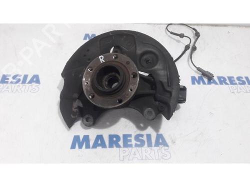 Used Right front steering knuckle Right front steering knuckle PEUGEOT 308 II (LB_, LP_, LW_, LH_, L3_) 1.2 THP 130 (131 hp) 31419551 31419551