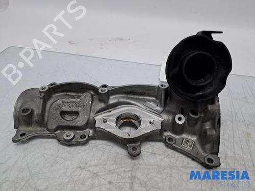 Used Valve cover Valve cover RENAULT SCÉNIC IV (J9_) 1.3 TCe 140 (140 hp) 33296520 33296520