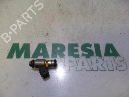 Used Injector FIAT GRANDE PUNTO (199_) 1.4 (199AXB11, 199AXB1A, 199BXB1A, 199AXL1A) (77 hp) 31434606