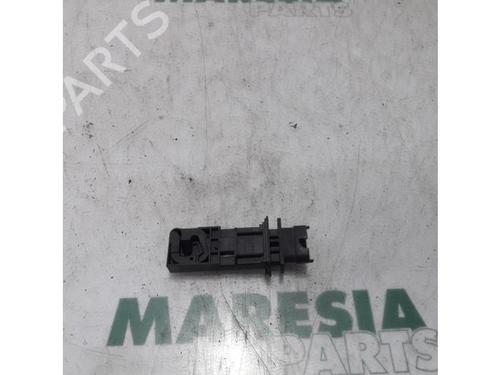 Used Mass air flow sensor ALFA ROMEO MITO (955_) 1.3 MultiJet (955AXH1B, 955AXT1A) (90 hp) 31418332