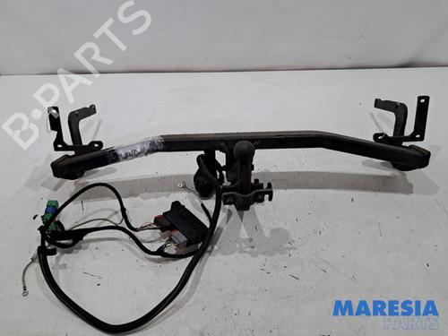 Used Tow ball/Mechanism Tow ball/Mechanism PEUGEOT 308 II (LB_, LP_, LW_, LH_, L3_) 1.6 THP 125 (125 hp) 32011796 32011796