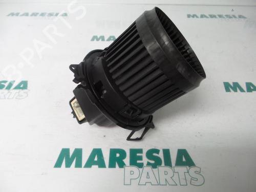 Used Heater blower motor RENAULT CAPTUR I (J5_, H5_) 0.9 TCe 90 (90 hp) 31528349