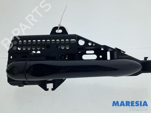 Used Front left exterior door handle Front left exterior door handle 36882012 36882012