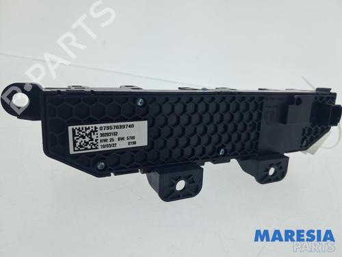 Gear lever FIAT 500e (332_) Elektro 3+1 (FA1) | BP36093218M90 - Image 4