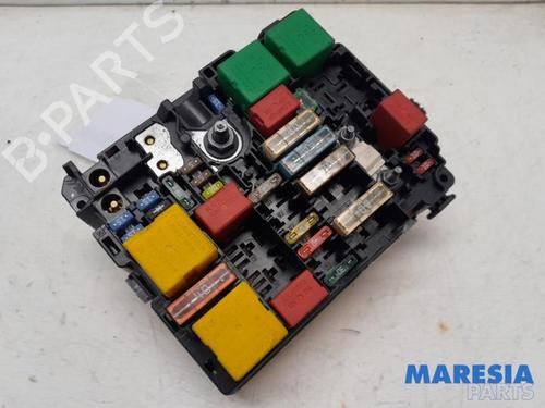 Used Fuse box Fuse box PEUGEOT 208 I (CA_, CC_) 1.2 VTI 82 (82 hp) 31462049 31462049