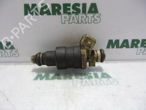 Used Injector LANCIA DELTA II (836_) 2.0 16V Turbo (836AB) (186 hp) 31531777