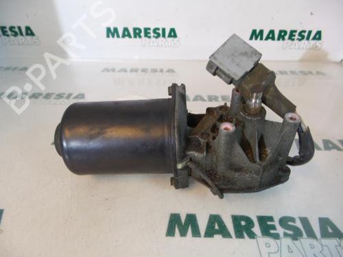 Used Front wiper motor RENAULT ESPACE II (J/S63_) 2.8 V6 (J638, J63J) (150 hp) 31448806