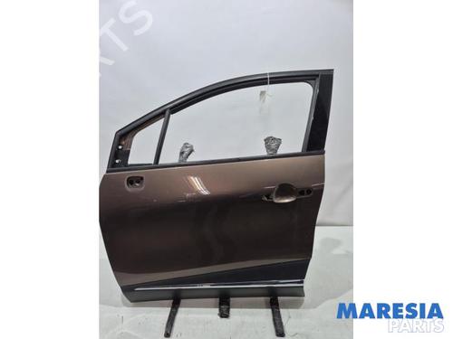 Puerta delantera izquierda RENAULT CAPTUR I (J5_, H5_) 1.2 TCe 120 (120 hp) 31632222