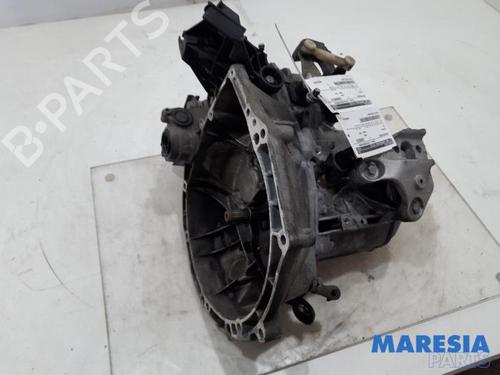 Used Gearbox CITROËN C3 II (SC_) 1.2 VTi 82 (82 hp) 31382993