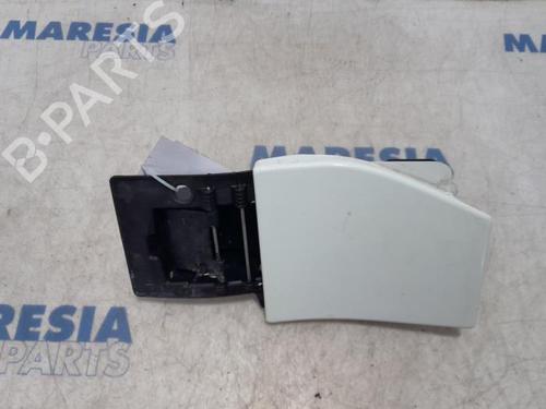 fuel-flap-opel-vivaro-b-van-x82-2014-2015-2016-2017-2018-2019-2020-31485586 main image