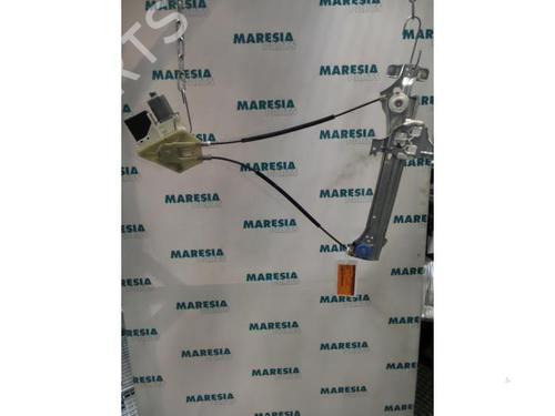 Used Rear left window mechanism RENAULT MEGANE III Grandtour (KZ0/1) 1.5 dCi (KZ09, KZ0D, KZ1G, KZ29, KZ14, KZ1W, KZ10, KZ1F,... (110 hp) 31533757