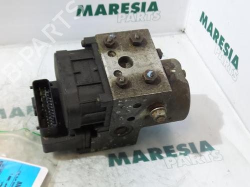 Used ABS pump ALFA ROMEO 156 (932_) 2.5 V6 24V (932A1) (190 hp) 31522818