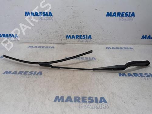 Vindspejlsviskerarm RENAULT TRAFIC III Van (FG_) 1.6 dCi 140 (FGMA, FGMC) (140 hp) 31455870