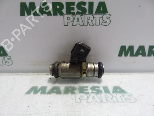 Used Injector FIAT PUNTO (188_) 1.2 60 (188.030, .050, .130, .150, .230, .250) (60 hp) 31438440
